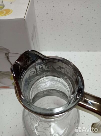 Хрустальный кувшин
