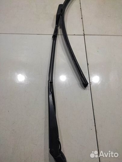 Поводок стеклоочистителя (правый) (Peugeot 3008)