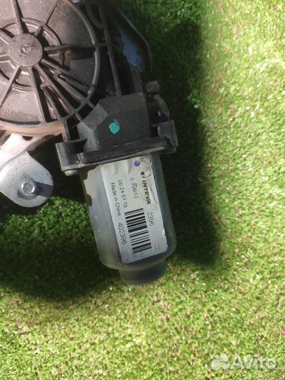 Стеклоподъемник передний правый Hyundai Solaris