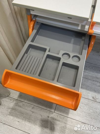 Детская растущая парта Демм