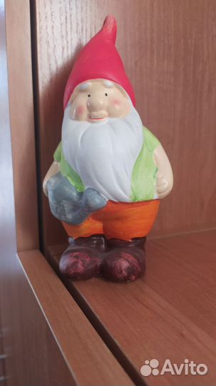 Статуэтка гномик