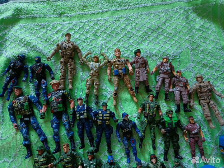 Солдатики, военные разные цена за 1 шт