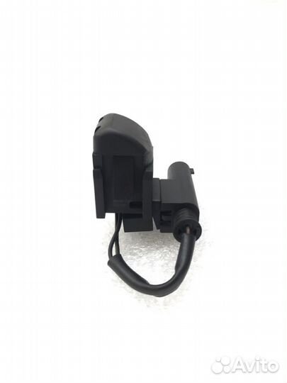 Форсунка стеклоомывателя Mercedes-Benz E-Class