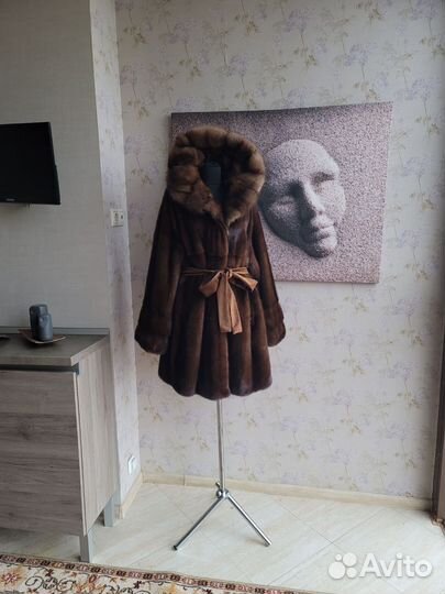 Шуба норковая с капюшоном из соболя 56'62