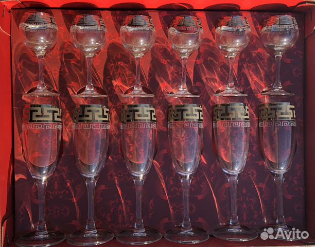 Набор рюмок и бокалов