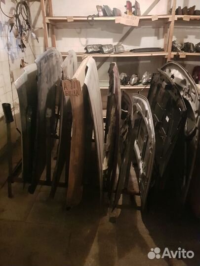 Audi 100 капот 83 г