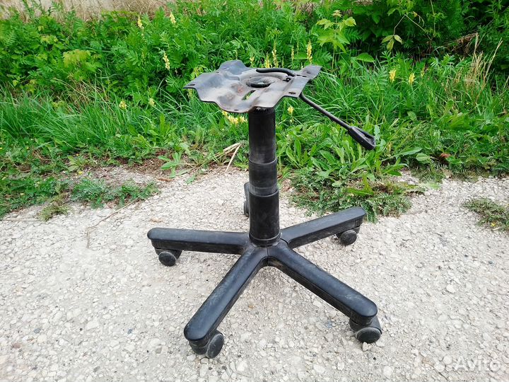 Низ от кресла