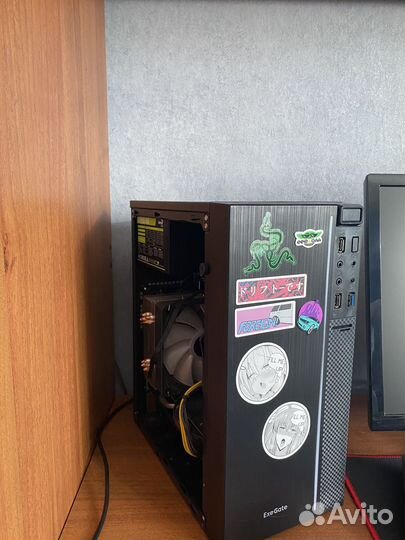 Компьютер и монитор