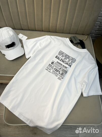 Balenciaga футболка оверсайз белая