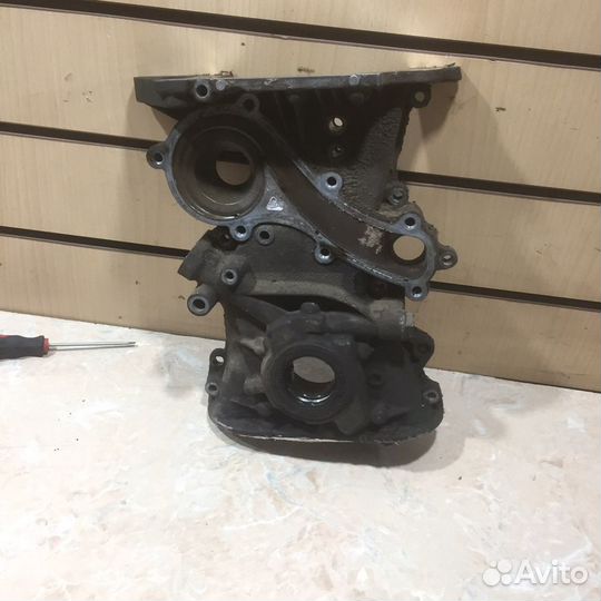 Лобовая крышка ниссан QG18 с маслянным насосом