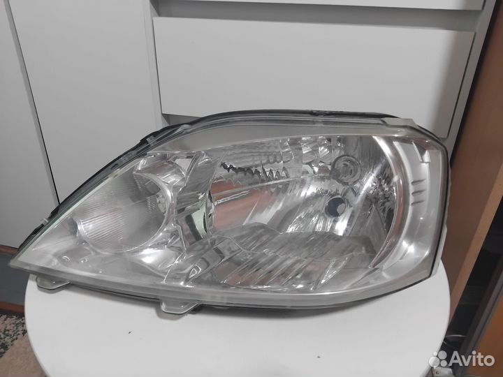 Фара правая-левая Renault Logan-1