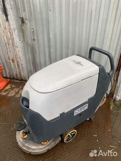 Nilfisk BA 531 - Аккумуляторная поломоечная машина