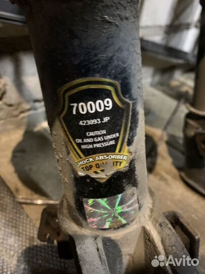 Комплект стоек Subaru legacy bl-bp