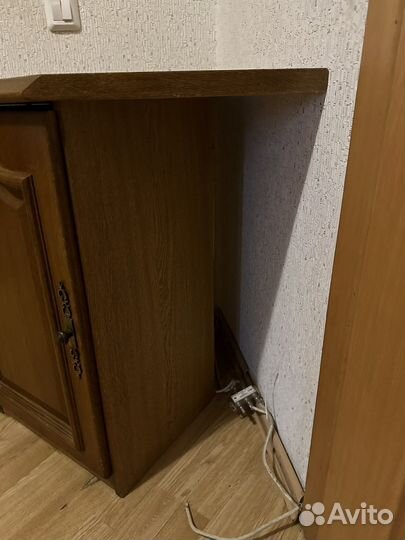 Угловая тумба