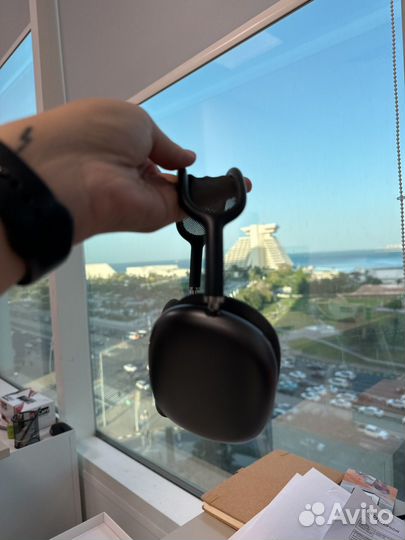 Air Pods Max black