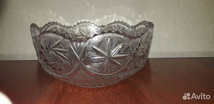 Хрустальная ваза