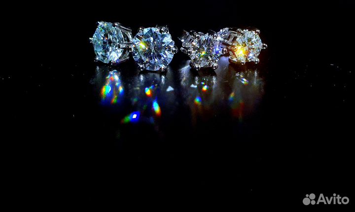 Серьги с муассанитами