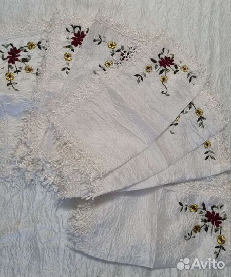 Скатерть с салфетками