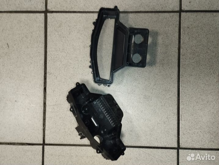 Корпус приборной панели Suzuki Boulevard M109R