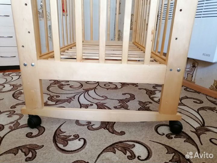Кроватка детская с матрасом