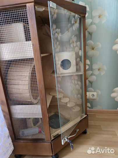 Клетка-витрина для грызунов