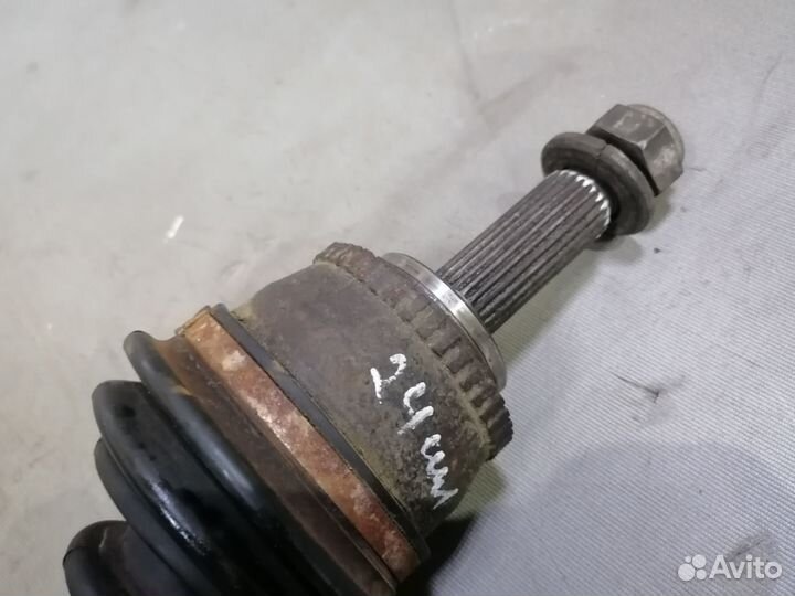 Привод передний левый Mitsubishi Carisma (DA) 2000