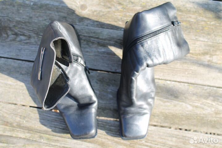 Женские зимние кожаные сапоги