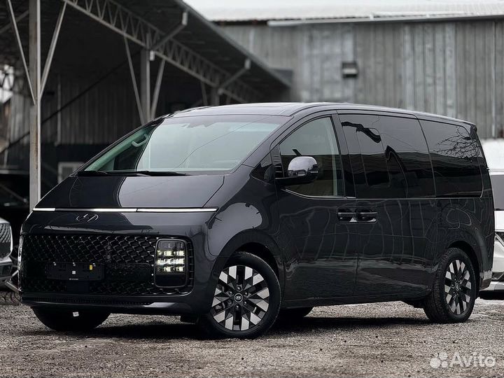 Hyundai Staria 2.2 AT, 2022, 41 680 км