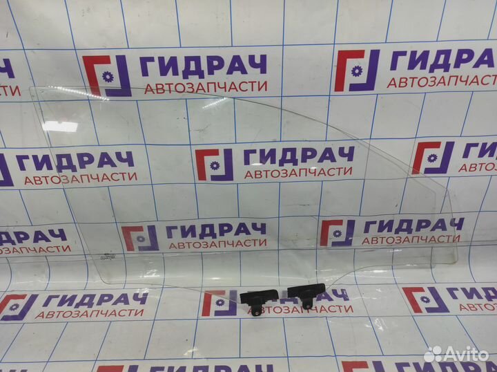 Стекло двери передней правой Kia Rio 4 82410-H0000