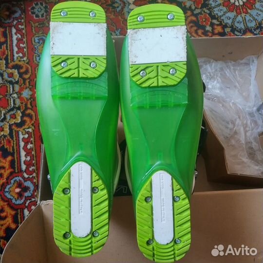 Горнолыжные ботинки Lange RX130 28р