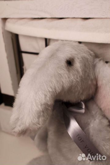 Слоник плюшевый