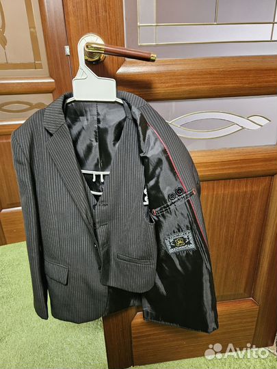 Пиджак школьный для мальчика р134 черный