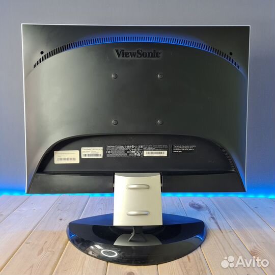 Монитор ViewSonic VX2235WM-S