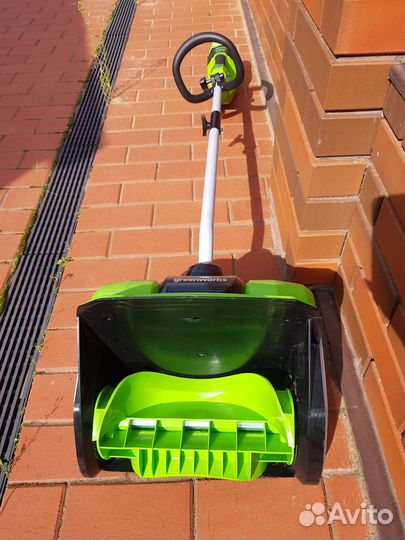 Снегоуборочная лопата Greenworks G40SS30K2 40V 260