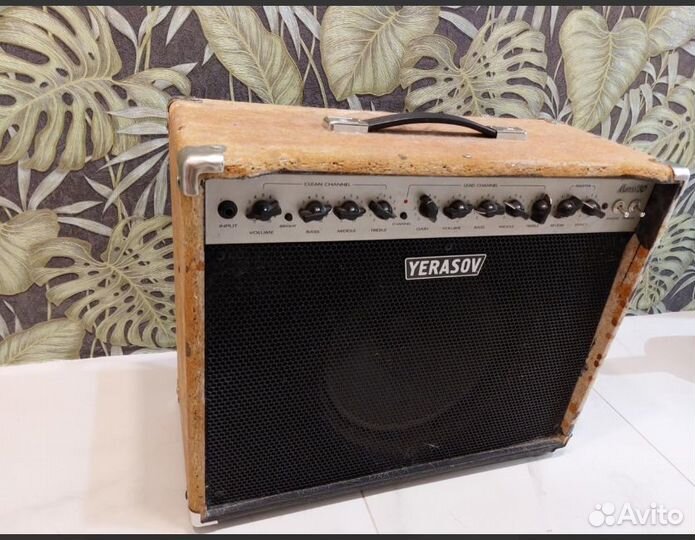 Ламповый гитарный комбо-усилитель Marvel 30