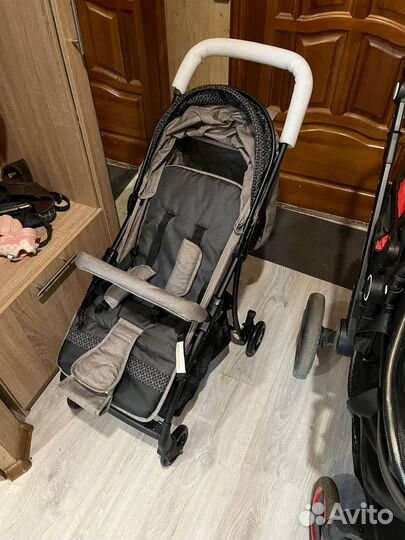 Продаю прогулочную коляску