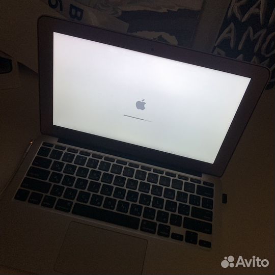 Apple macbook air 11 2010