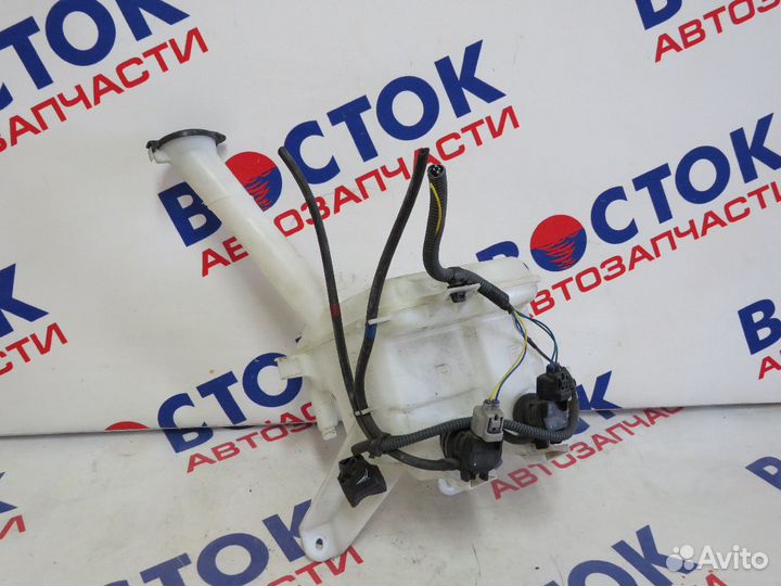 Бачок омывателя subaru trezia NCP120X, NCP125X, NS