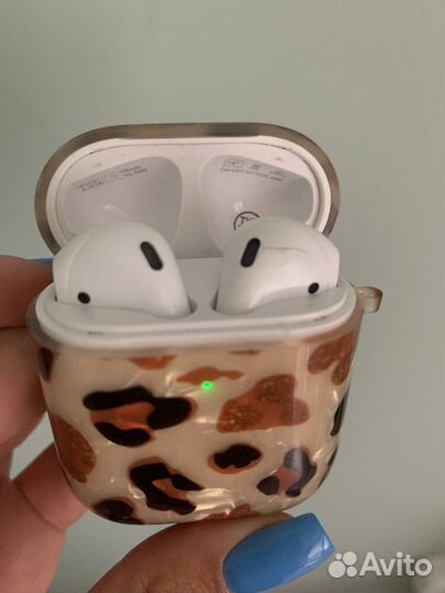 Чехол на кейс для наушников