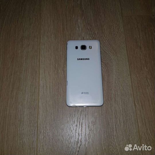 Телефон Samsung J7 (6) белый