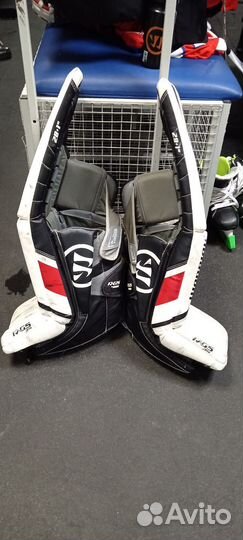 Вратарский хоккейный шлем