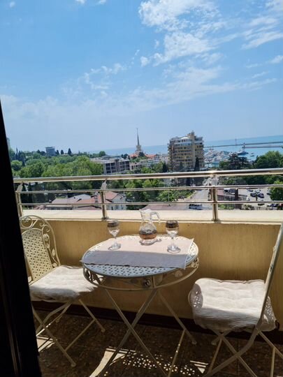 2-к. квартира, 72 м², 11/14 эт.