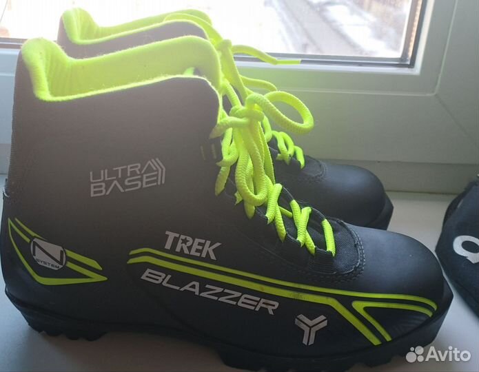 Лыжные ботинки