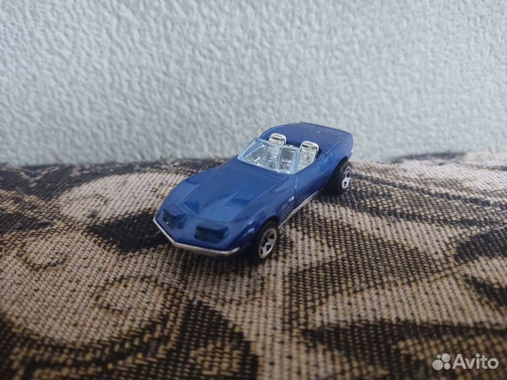 72 Stingray Convertible hot wheels