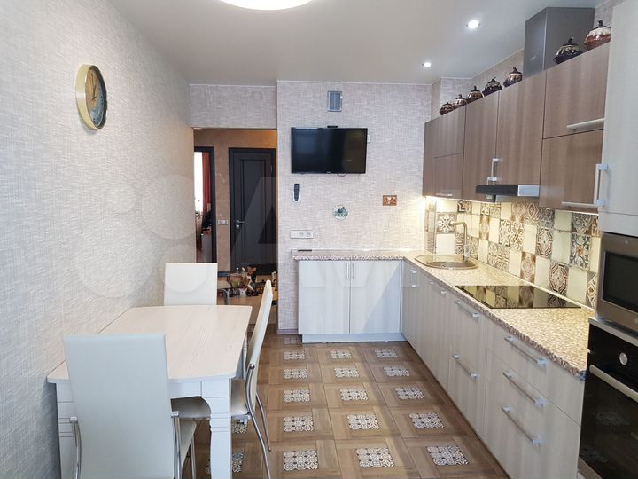 2-к. квартира, 74,8 м², 4/12 эт.