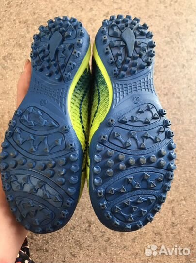 Прошипованные кроссовки для мальчика