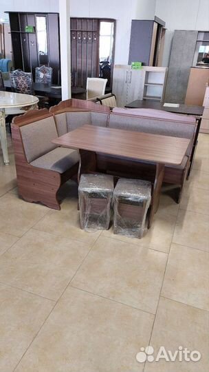 Кухонный уголок новый