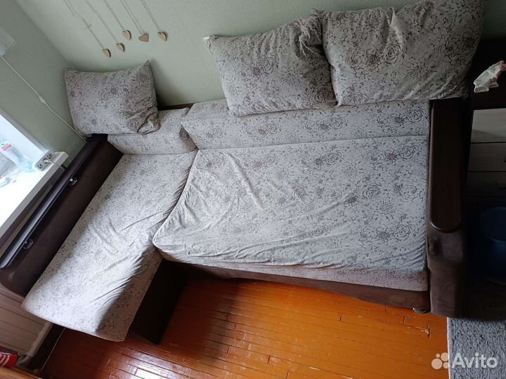 Угловой диван бу