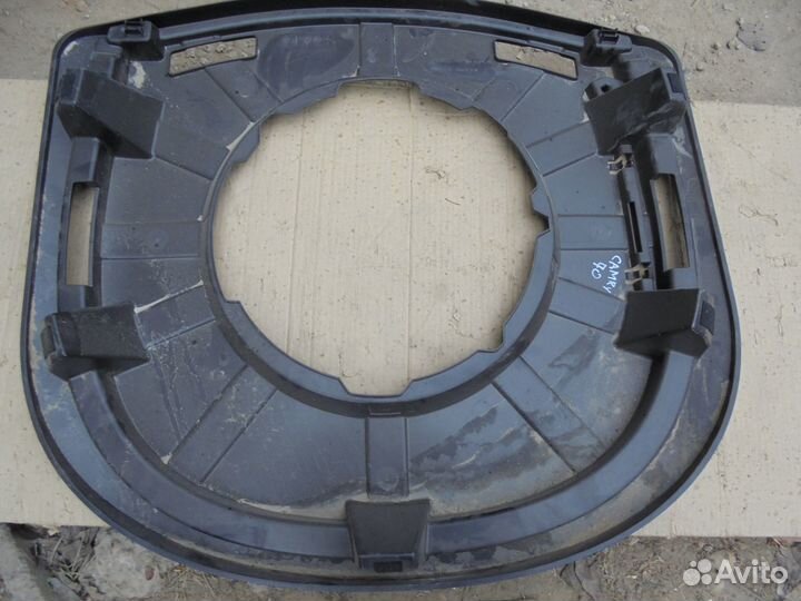 Накладка запасного колеса багажник Toyota Camry 70