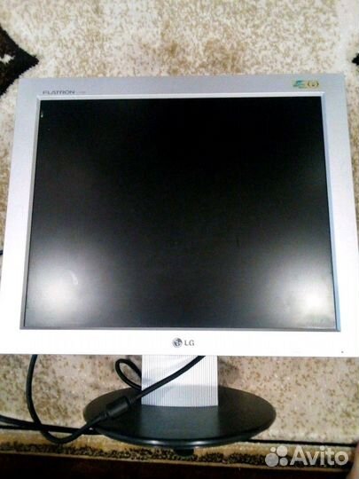 Монитор LG